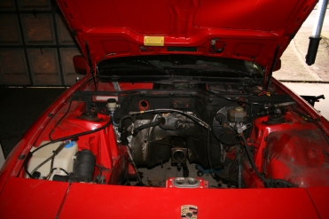 Porsche 924 S Engine Bay Empty